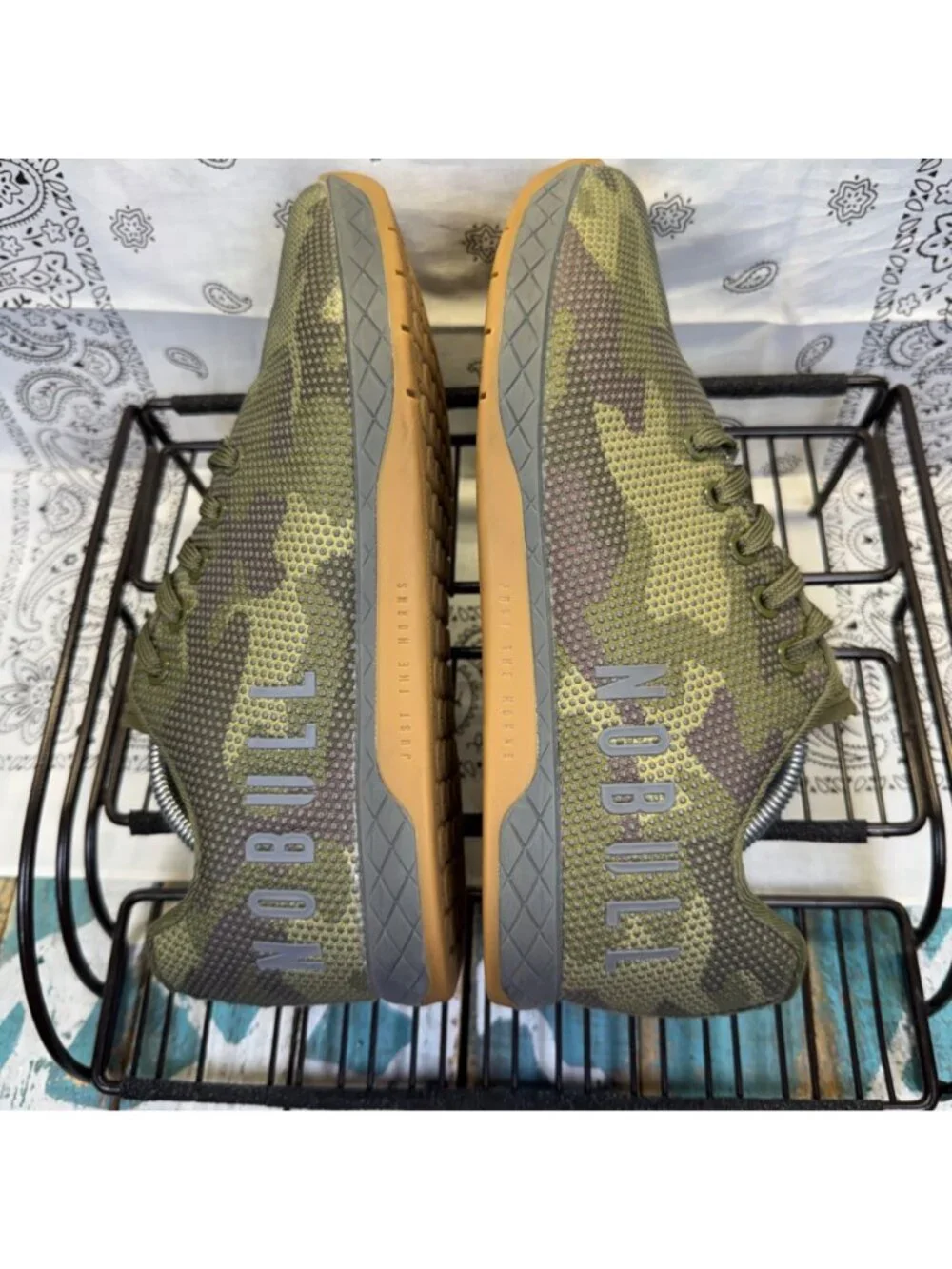 No Bull Outwork Trainers/Athletic Shoes Green Camo/Gum Mens 7/Womans8.5 Worn 1X